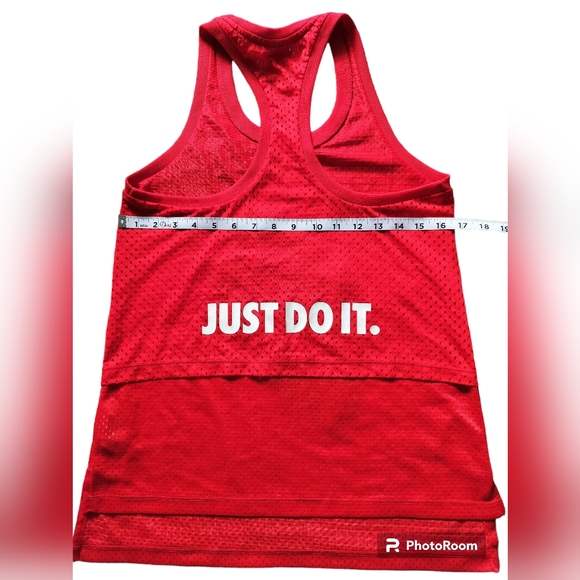 Nike women's red mesh tow layer tank top logo front on bottom layer size S - Picture 9 of 12